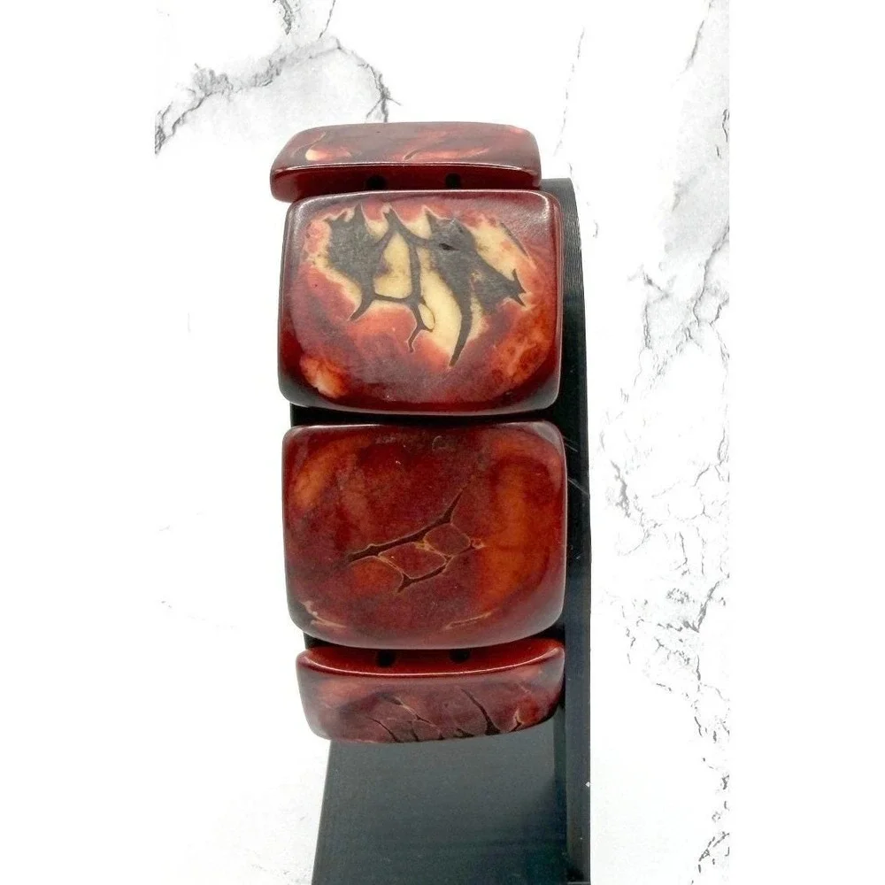 Gothic Bat Panel Stretch Bracelet Red Black Lucite Halloween‎ Spooky